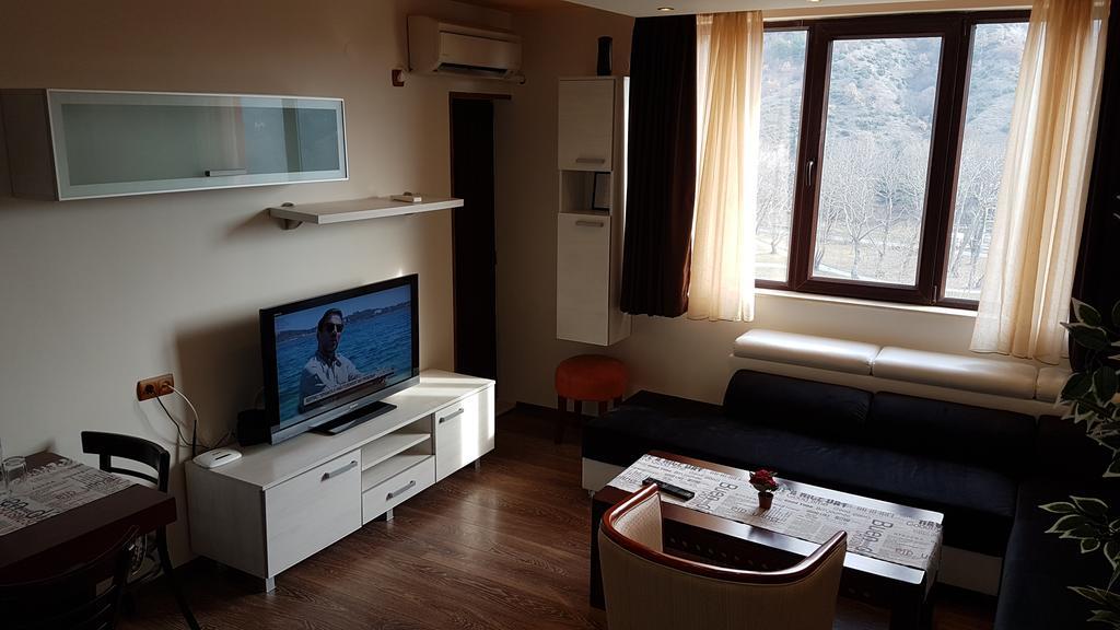 Yana Apartments Σαντάνσκι Εξωτερικό φωτογραφία